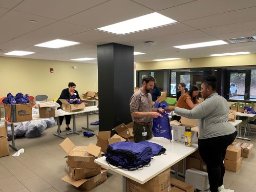 Bag stuffing 