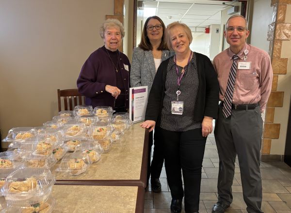 Zeppoles with Lisa, Ann and Rich