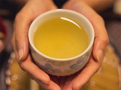 Daily Green Tea, Coffee Tied to Lower Risk for 2nd Heart Attack, Stroke