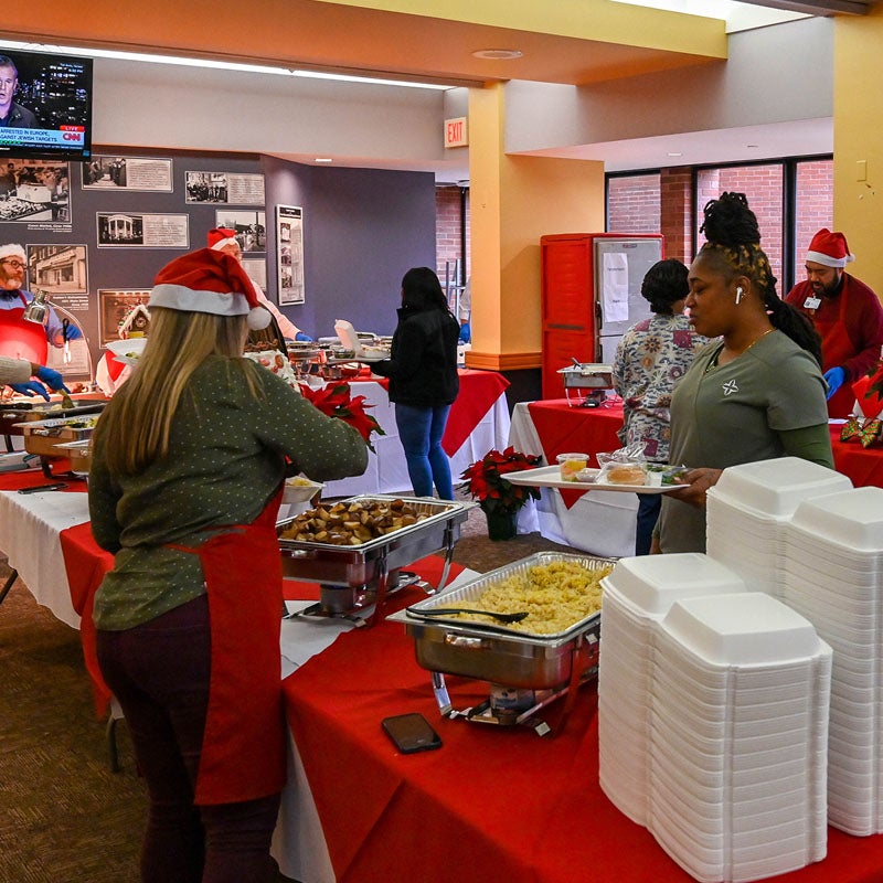 Saint Francis and Mount Sinai Celebrate the Holidays with Colleague Meals